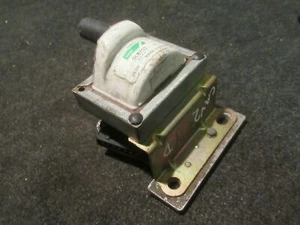 VAUXHALL CAVALIER MK2 IGNITION COIL (d) - Picture 1 of 2