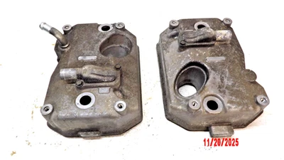 2009 09 Honda Shadow VT 750 Spirit engine cylinder head valve covers Foto 1 de 3