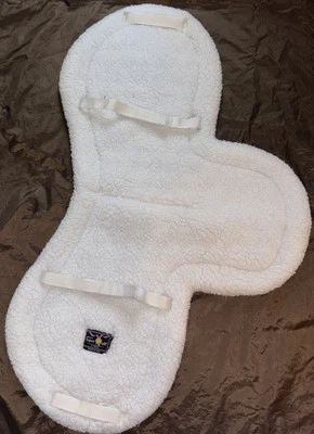 Almohadilla para caballos Super Quilt y una almohadilla para silla de montar azul Foto 1 de 4