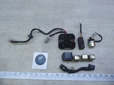 1982 年雅马哈 XZ550RK Vision Y20990) 调节器电磁继电器电器套件  — 第 1/4 张图片