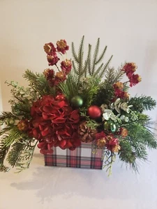 Christmas floral arrangement in plaid metal container, burgundy hydrangea - Picture 1 of 8