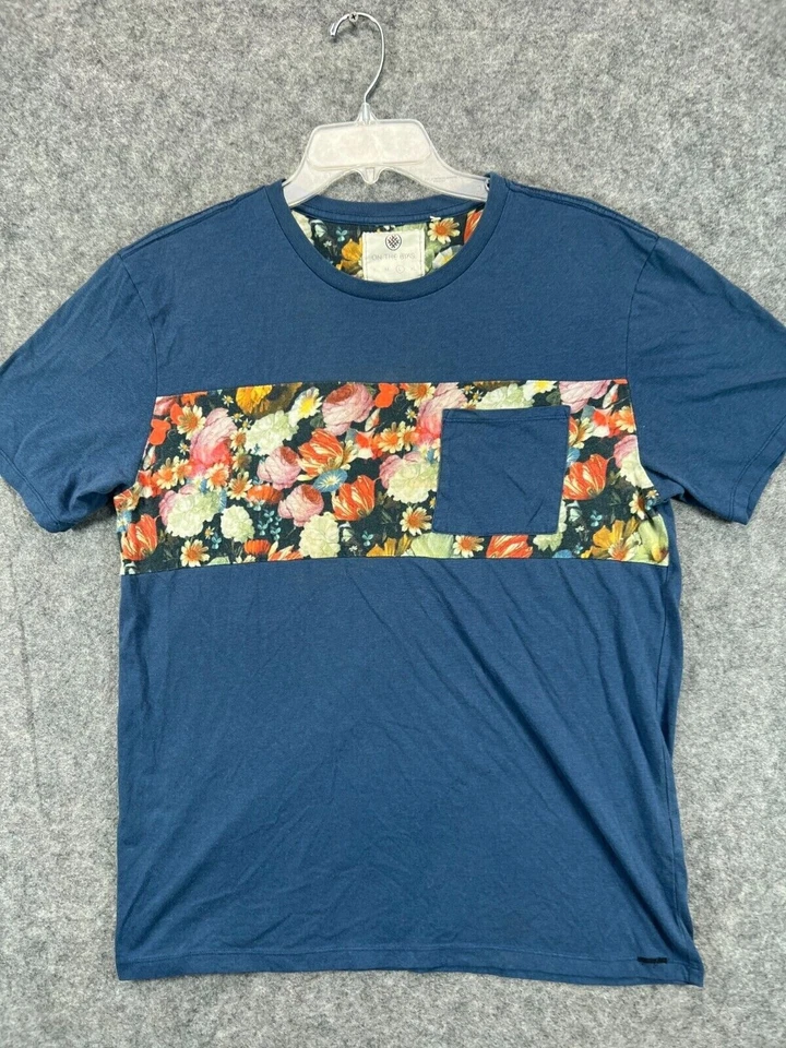 On The BYAS Mens Large Hawaiian T Shirt  Floral Top Short Sleeve - Image 1 of 4