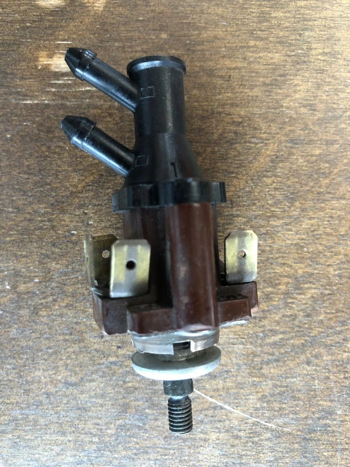 Interruptor de lavado de parabrisas 74 OEM alemán SWF VW Volkswagen Bug Beetle Ghia años 60 Foto 1 de 4