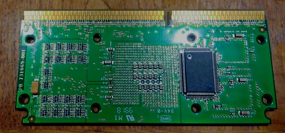 Vintage Intel Pentium III 500 MHz Server Processor Board 731069-001 7929A301 - Image 1 of 3