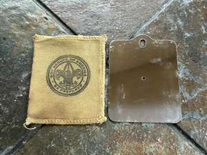 VINTAGE BSA BOY SCOUTS OF AMERICA USA OFFICIAL SIGNAL MIRROR & POUCH - Picture 1 of 5