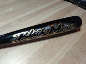 Easton Black Magic Slow pitch Softball Bat Model BK8, 32" / 29 Oz 2 5/8 Barrel - Picture 1 of 6