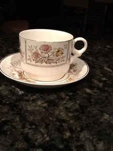 JOHNSON BROS SYLVAN NO.122733 TAZA Y PLATILLO, CREMA, ROSA, MARRÓN SEMIPORCELANA - Imagen 1 de 10