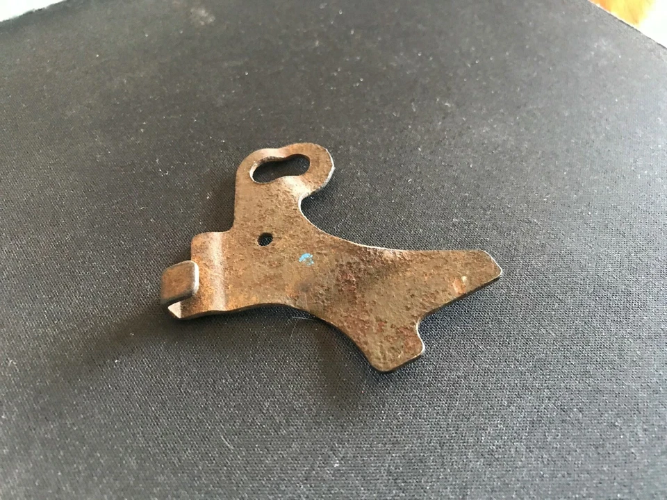 Ajustador de eje trasero 87-93 Ford Mustang 8,8 freno resorte clip controladores de fábrica OEM Foto 1 de 2