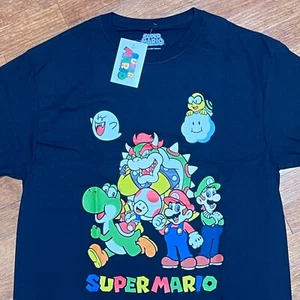 NUEVO CON ETIQUETAS Nintendo NES Super Mario Camisa Para Hombres Mediana Videojuegos Luigi Yoshi Bowser - Imagen 1 de 9