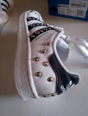 Adidas Superstar Strass Argento e Borchie - Immagine 1 di 4
