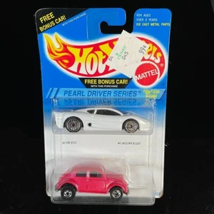 1995 Hot Wheels Pearl Driver Series Pink VW Bug & Jaguar XJ220 - VHTF - Rare - Picture 1 of 9