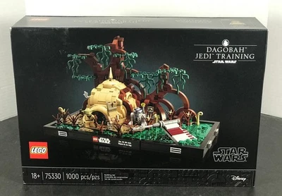 LEGO Star Wars DAGOBAH JEDI ENTRENAMIENTO DIORAMA 75330 Luke R2-D2 Yoda SELLADO Nuevo Foto 1 de 4