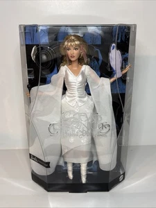 IN HAND - Barbie Stevie Nicks Bella Donna Puppe im weißen Kleid neu versiegelt - Bild 1 von 6