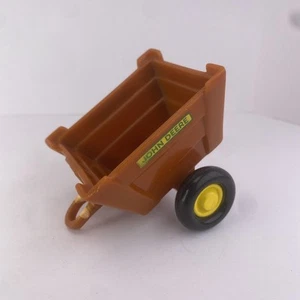 John Deere Ertl Plastic Flat Trailer Brown And Yellow Single Axle - Picture 1 of 4