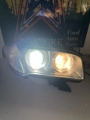 2007 年至 2010 年宝马 X3 乘客右侧车头灯 HID 动态 Bi 氙气原始设备制造商 — 第 1/4 张图片