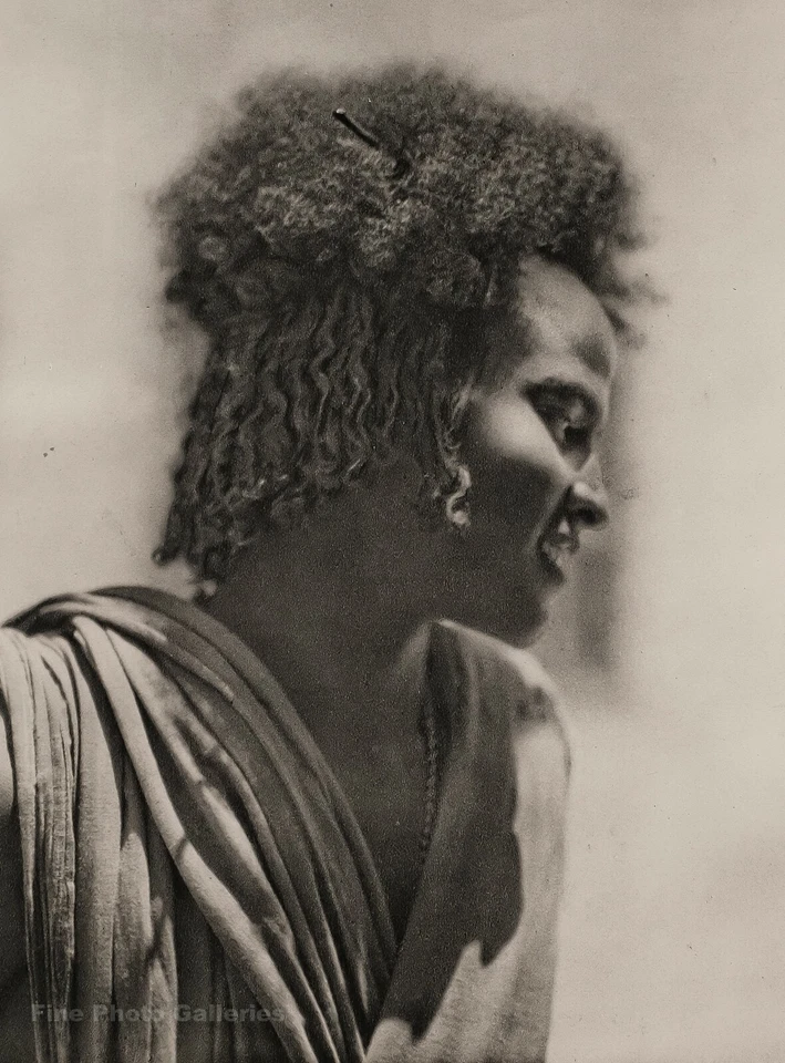 1920s Vintage AFRICA Young Sudanese Man Portrait By HUGO BERNATZIK Photo Gravure — 第 1/1 张图片