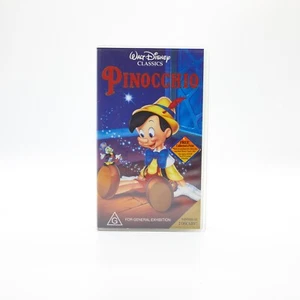 - Pinocchio - Walt Disney Classics - VHS Movie Video Tape - Picture 1 of 3