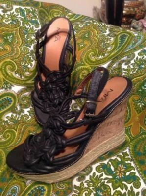 MIA GIRL 黑色绑带结楔形角和 ESPADRILLE 女式凉鞋 8.5M 码 — 第 1/4 张图片