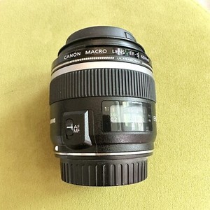 Canon EF-S 60mm f/2.8 AF USM Lens