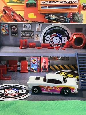 Hot Wheels Blackwalls 1955 Chevy Bel Air 1:64 Car USED EX Cond White Diecast Car - Image 1 of 4