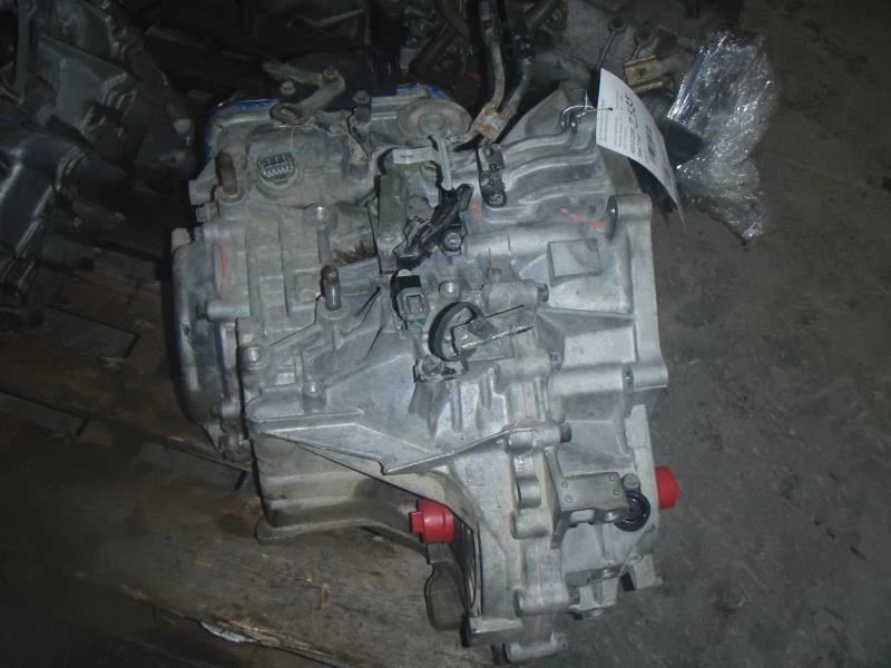 Transmisión automática 4 cilindros compatible con 01-06 MAGENTIS 409350 Foto 1 de 4