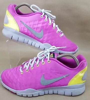 Women’s Size 8 Nike Free TR Fit Winter Pink/yellow 469767-500 - Image 1 of 4