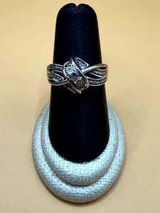 Sterling Silber Diamant Akzent Mode Crossover Band Ring Größe: 7 (4,7 gr.) - Bild 1 von 9