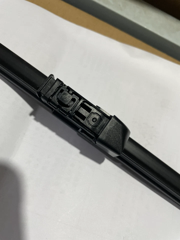 NUEVO PAR DE LIMPIAPARABRISAS DELANTERO PARA BMW X3 X3M IX3 G01 F97 G08 18-24 Foto 1 de 4