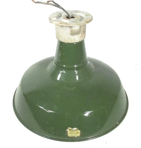 VINTAGE PORCELAIN ENAMEL TIN GREEN INDUSTRIAL SHADE AND MOUNTING SOCKET Cover