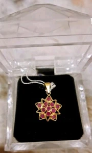 Vintage 18K Gold Anhänger mit Rubinen Neu aus altem Lagerbestand - Bild 1 von 11