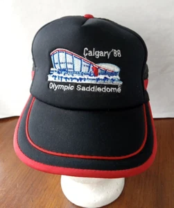 Cappello camionista vintage Calgary 1988 maglia 3 righe ricamato sella olimpica - Foto 1 di 9