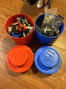 2012 Lego 2 Stud Big Block Brick Stackable Storage Case With Legos Mini figure - Picture 1 of 4