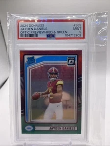2024 PANINI DONRUSS OPTIC PREVIEW-RED & GREEN #389 JAYDEN DANIELS ROOKIE PSA 9 - Foto 1 di 2