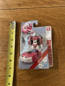 Transformers Authentics Arcee 4" Figure Hasboro New In Package - Picture 1 of 16