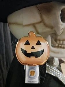 BATH AND BODY WORKS HALLOWEEN CALABAZA JACK O LINTERNA ENCHUFE DE FLOR DE PARED NUEVO - Imagen 1 de 8
