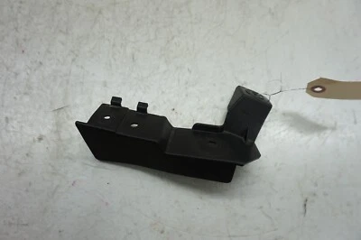 Protector contra salpicaduras deflector de aire trasero izquierdo Chevrolet Trax 2024 2025 OEM 42733307 Foto 1 de 4