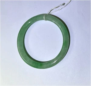Preowned translucent green glassy jade bracelet bangle - Picture 1 of 7