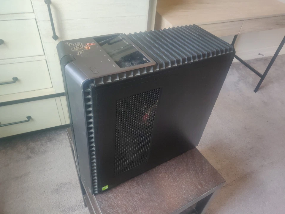 HP Envy Phoenix 850-150qe Desktop Computer - Image 1 of 4