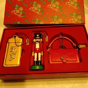 COACH Adorno Dije Navidad Novedad Cascanueces Juego de 3 Piezas - Imagen 1 de 9