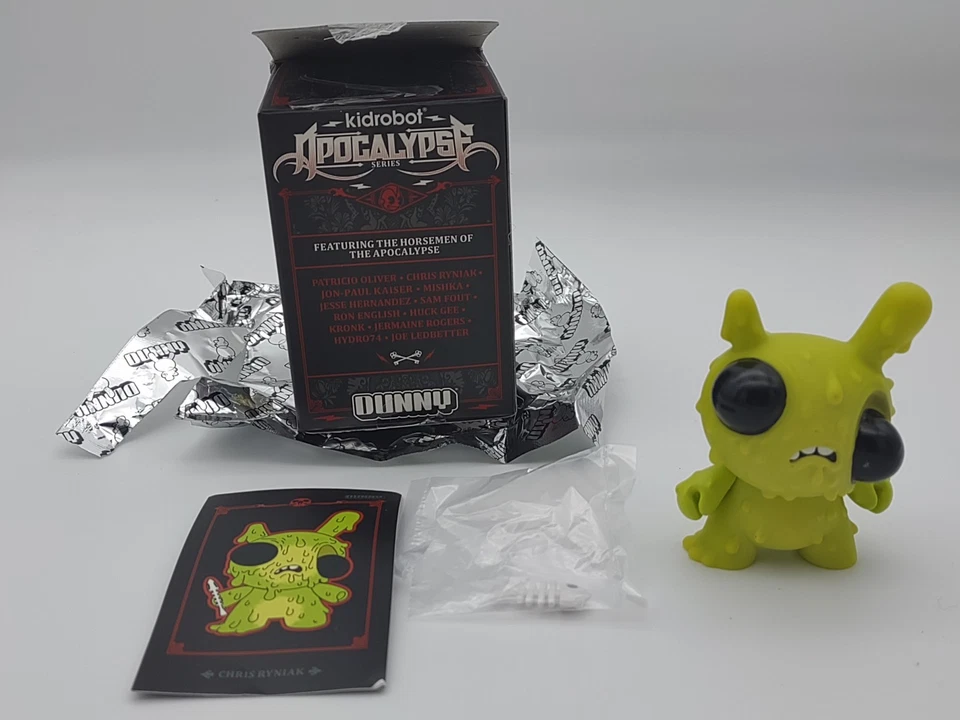Kidrobot 2012 Dunny Apocalypse Chris Ryniak Meltdown 3" Figure 2/16 - Image 1 of 4