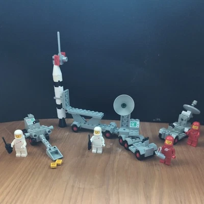 Lego Classic space, 897, 889, 6821 sets complete vintage. - Image 1 of 4