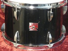 TAMA SWINGSTAR 13" x 9" TOM 1982 RED T BADGE MIJ