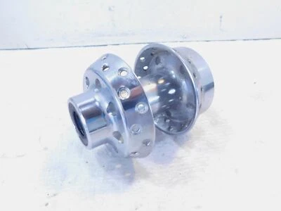 Buje de rueda delantera Harley Davidson Softail & Dyna Wide Glide cromado 21" Foto 1 de 4