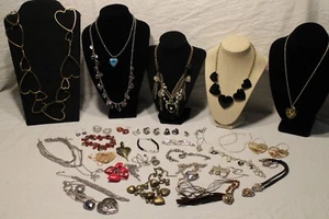 VALENTINES DAY JEWELRY LOT ---  1 3/4 LBS - Picture 1 of 14