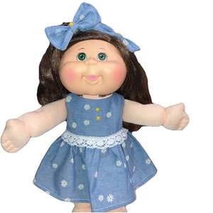 Handgefertigtes Kohl Patch Kleid mit Schleifen passt 14" Puppen - Bild 1 von 3