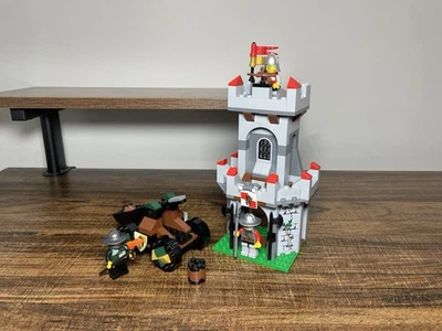 LEGO Kingdoms: Outpost Attack #7948 (2010) Castle - Image 1 of 4
