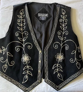 AGAPO COLLECTION, Vintage, Damen 22/24, schwarze Wildleder Western Weste, Stickerei - Bild 1 von 16