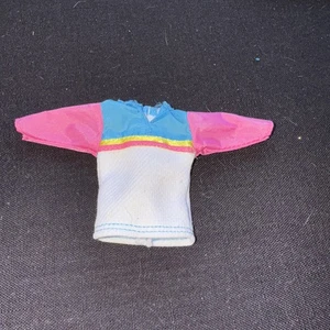 BARBIE DOLL CLOTHES STACIE AWESOME SKATEBOARD 1999 WHITNEY WHITE PINK TOP SHIRT - Picture 1 of 2