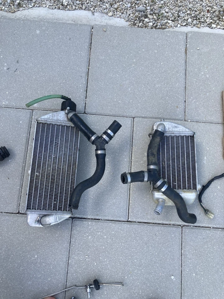 KTM 85 Husqvarna TC85 2013-2017 OEM radiadores y mangueras y protectores con chorro de vapor Foto 1 de 1