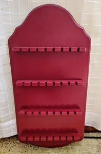 Vintage Holz Souvenir Löffel Sammler Wand Display Rack 32 Räume 20" x 10" rot - Bild 1 von 8